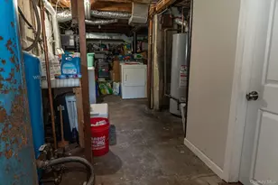 1405 Bay Ave, Mattituck, NY 11952 - Photo 17