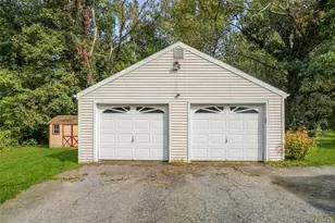 929 Freedom Plains Rd, Poughkeepsie, NY 12603 - Photo 5