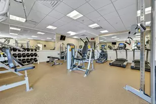 701 Pelham Rd, New Rochelle, NY 10805 - Photo 25