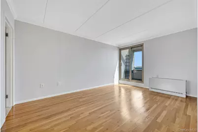 701 Pelham Road #PH3, New Rochelle, NY 10805 - Photo 15