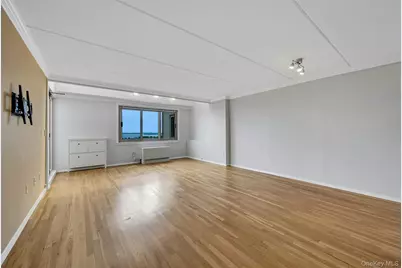 701 Pelham Road #PH3, New Rochelle, NY 10805 - Photo 5