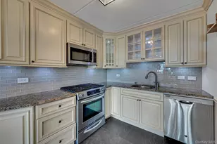701 Pelham Rd, New Rochelle, NY 10805 - Photo 7