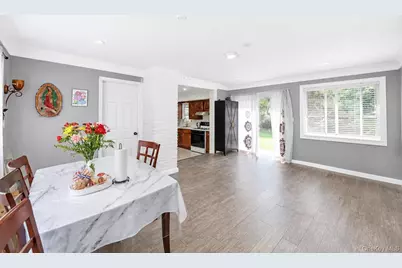 730 Goodrich Street, Uniondale, NY 11553 - Photo 15