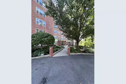 280 Collins Avenue #2B, Mount Vernon, NY 10552 - Photo 5