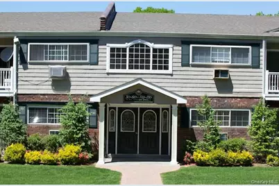 72 Mount Vernon Avenue #A05, Patchogue, NY 11772 - Photo 1