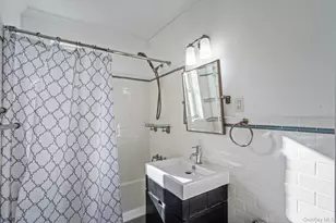 72-10 112th St, Forest Hills, NY 11375 - Photo 15