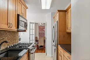 72-10 112th St, Forest Hills, NY 11375 - Photo 13