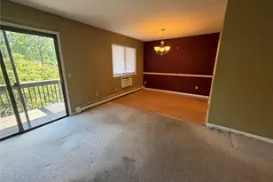 8 Loudon Dr, Fishkill, NY 12524 - Photo 5