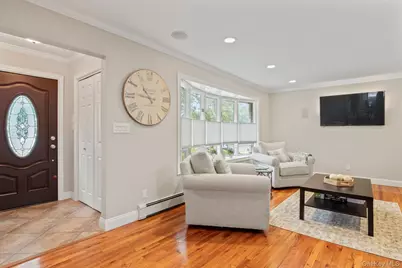 115 N John Street, Massapequa, NY 11758 - Photo 3