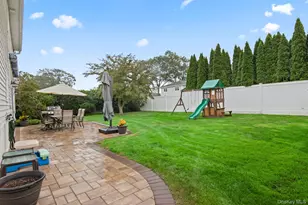 115 N John St, Massapequa, NY 11758 - Photo 29