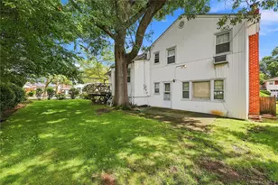 2 Longview Ave, Woodmere, NY 11581 - Photo 5