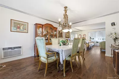 2 Longview Avenue, Woodmere, NY 11581 - Photo 9