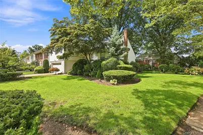 2 Longview Avenue, Woodmere, NY 11581 - Photo 3