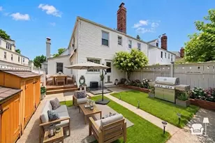 26 Van Nostrand Ct, Little Neck, NY 11362 - Photo 33