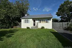 71 John Dr, Farmingville, NY 11738 - Photo 3