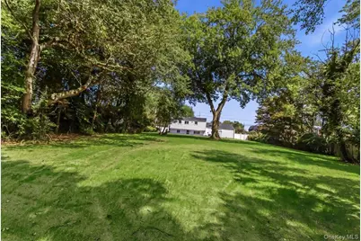 260 W 24th Street, Deer Park, NY 11729 - Photo 25