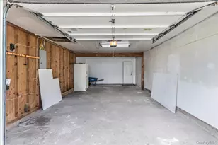 260 W 24th St, Deer Park, NY 11729 - Photo 23