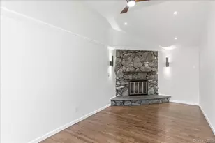260 W 24th St, Deer Park, NY 11729 - Photo 5