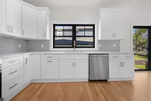97 Broadmoor Ln, Westbury, NY 11590 - Photo 11