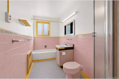 153-36 Booth Memorial Avenue, Flushing, NY 11355 - Photo 13
