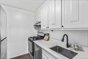 600 Shore Rd, Long Beach, NY 11561 - Photo 17