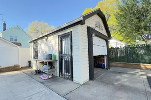 209-44 110th Ave, Queens Village, NY 11429 - Photo 27