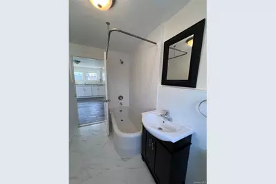 280 Pine Street, Freeport, NY 11520 - Photo 5