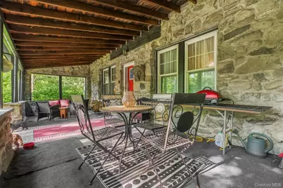 231 Rombout Road, Pleasant Valley, NY 12569 - Photo 9