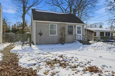 36 Woodlawn Avenue, Selden, NY 11784 - Photo 9