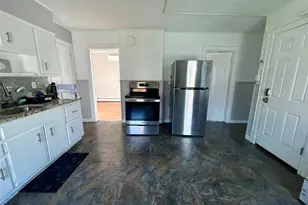 2 Charles St, Poughkeepsie, NY 12601 - Photo 3