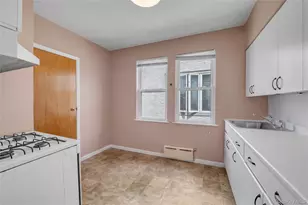 15-11 149th St, Whitestone, NY 11357 - Photo 17