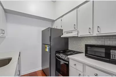142 Main Street #1D, Mineola, NY 11501 - Photo 3