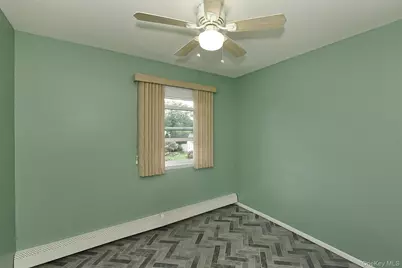 63 Michele Terrace, Massapequa Park, NY 11762 - Photo 19