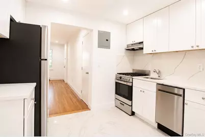 330 E Broadway #107, Long Beach, NY 11561 - Photo 15