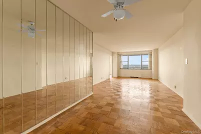 70-25 Yellowstone Boulevard #14H, Forest Hills, NY 11375 - Photo 3