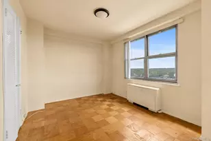 70-25 Yellowstone Blvd, Forest Hills, NY 11375 - Photo 11