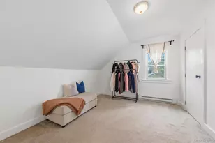 19 Forsythe Pl, Newburgh, NY 12550 - Photo 37