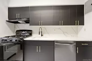 200 N Village Ave, Rockville Centre, NY 11570 - Photo 9
