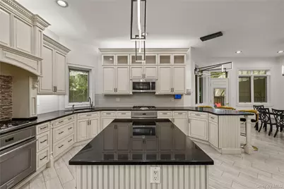 33 Morris Road, Spring Valley, NY 10977 - Photo 19