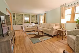 4 Huck Finn Ln, Shoreham, NY 11786 - Photo 7