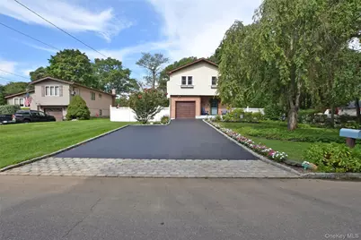 4 Huck Finn Lane, Shoreham, NY 11786 - Photo 1