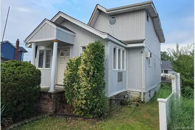 26 Gordon Place, Freeport, NY 11520 - Photo 1