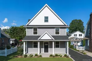 5 Elm Ave, Floral Park, NY 11001 - Photo 3