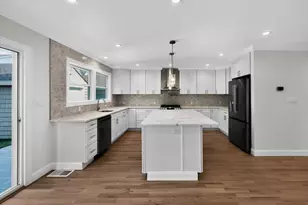 5 Elm Ave, Floral Park, NY 11001 - Photo 7