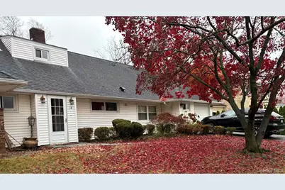 14 Peachtree Lane, Roslyn, NY 11576 - Photo 3