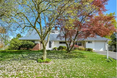 14 Peachtree Lane, Roslyn, NY 11576 - Photo 1