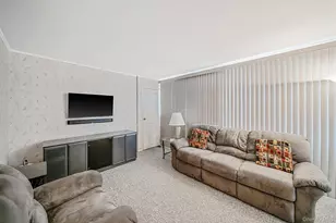 407 Argyle Rd, East Meadow, NY 11554 - Photo 11