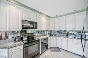 407 Argyle Rd, East Meadow, NY 11554 - Photo 9