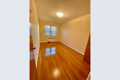 150-44 17 Th Ave, Whitestone, NY 11357 - Photo 5