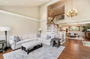 3 Fieldstone Ln, Oyster Bay, NY 11771 - Photo 5